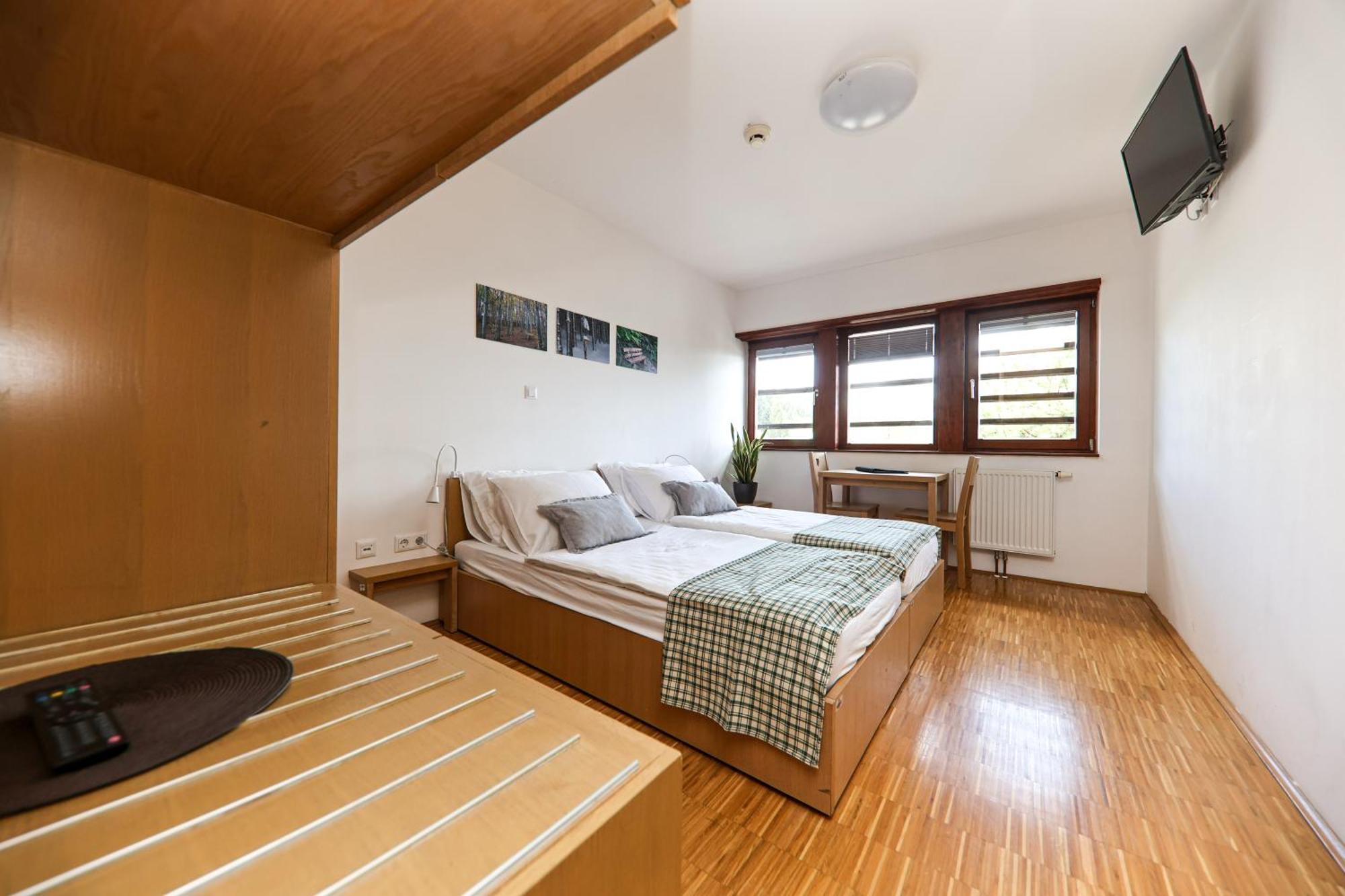 Hotel Celjska Koca Celje Zewnętrze zdjęcie
